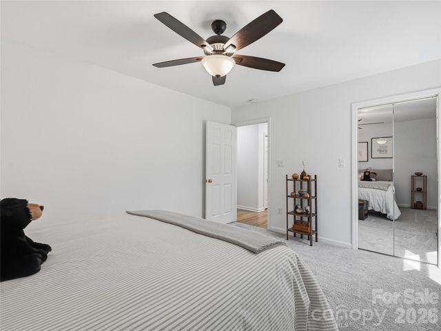 45 Sleepy Hollow Drive, Asheville, NC 28805