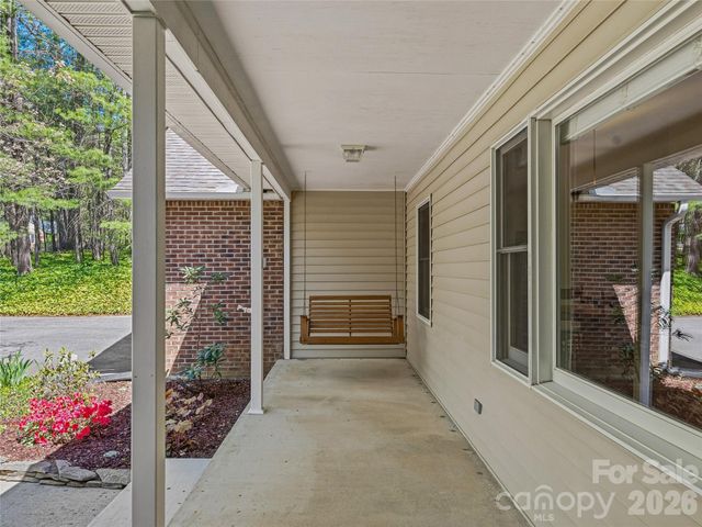 45 Sleepy Hollow Drive, Asheville, NC 28805