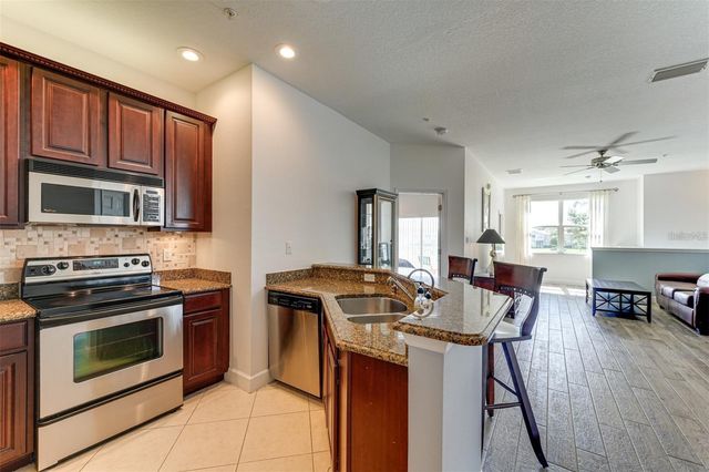 3450 PARKRIDGE CIRCLE 204, Sarasota, FL 34243