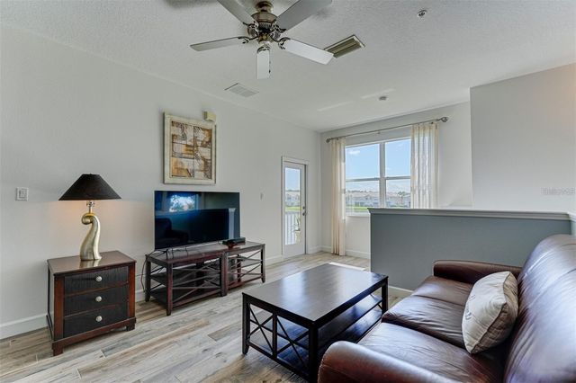 3450 PARKRIDGE CIRCLE 204, Sarasota, FL 34243