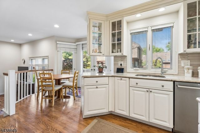 7 Christina Ct, Madison Boro, NJ 07940