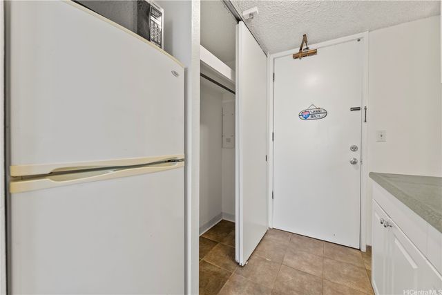 445 Seaside Avenue 2814, Honolulu, HI 96815