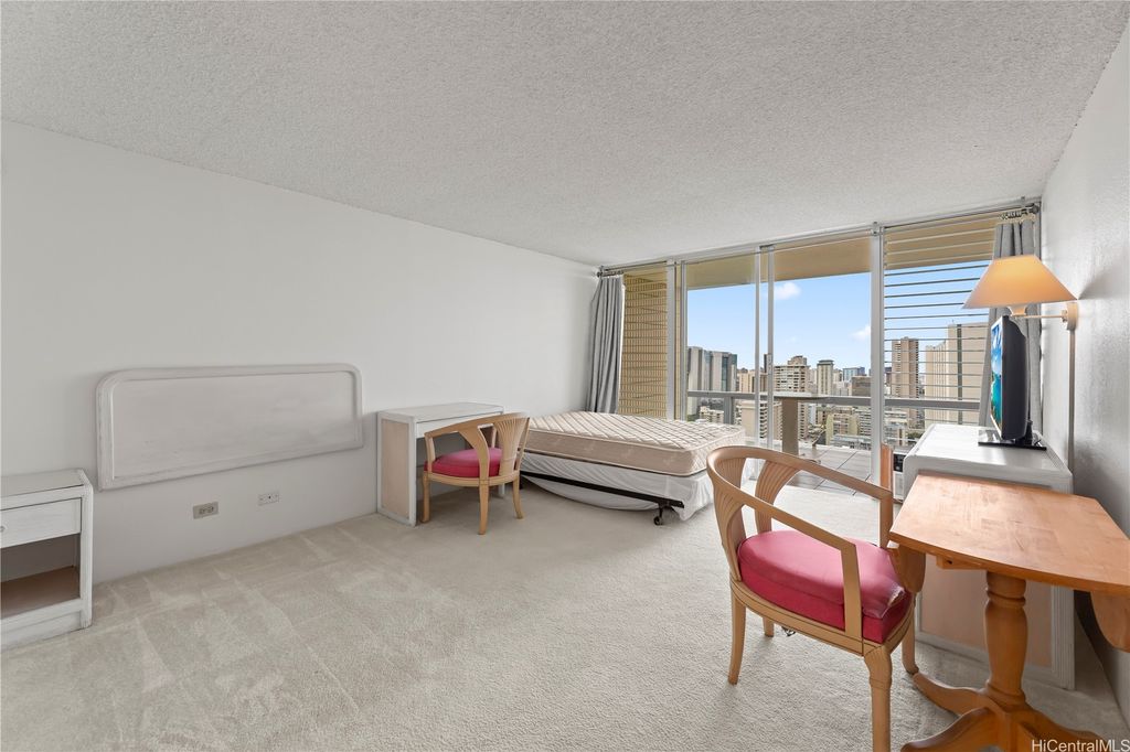 445 Seaside Avenue 2814, Honolulu, HI 96815