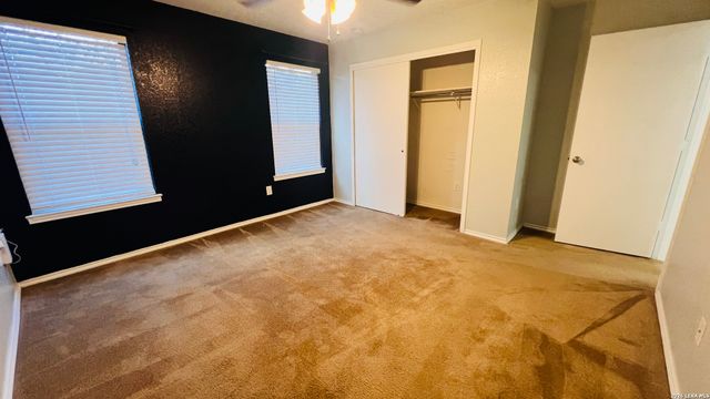 10227 Dixon Wood, San Antonio, TX 78245