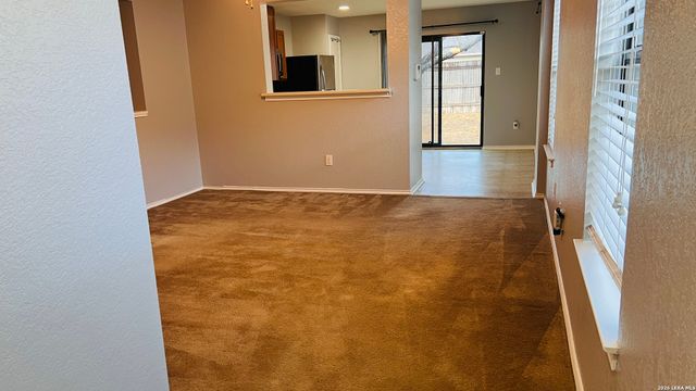 10227 Dixon Wood, San Antonio, TX 78245