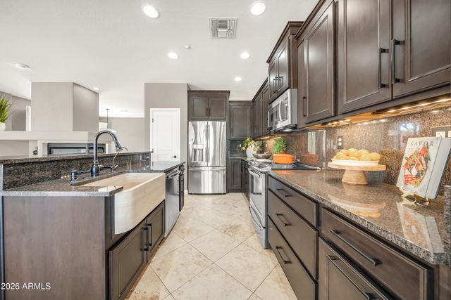 2812 W REEDY CREEK Drive, Anthem, AZ 85086