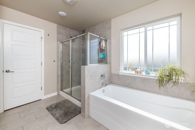 32675 Stuart Avenue SE, Black Diamond, WA 98010