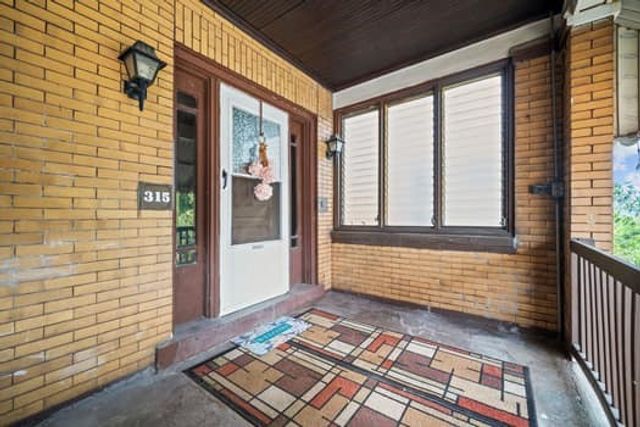 315 W 12th Ave, Homestead, PA 15120