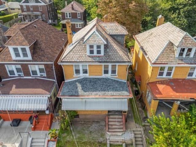 315 W 12th Ave, Homestead, PA 15120