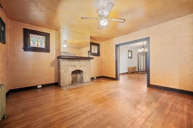 315 W 12th Ave, Homestead, PA 15120