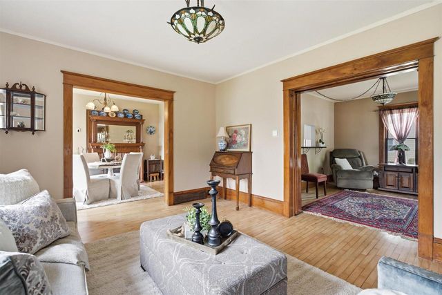 1519 S KERNAN AVENUE, Appleton, WI 54915