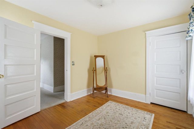 1519 S KERNAN AVENUE, Appleton, WI 54915