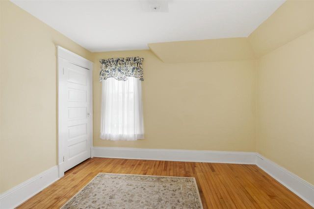 1519 S KERNAN AVENUE, Appleton, WI 54915