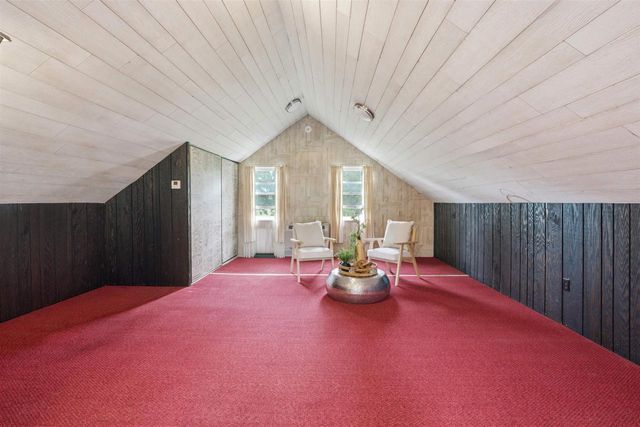 1519 S KERNAN AVENUE, Appleton, WI 54915