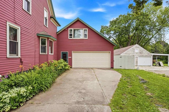 1519 S KERNAN AVENUE, Appleton, WI 54915
