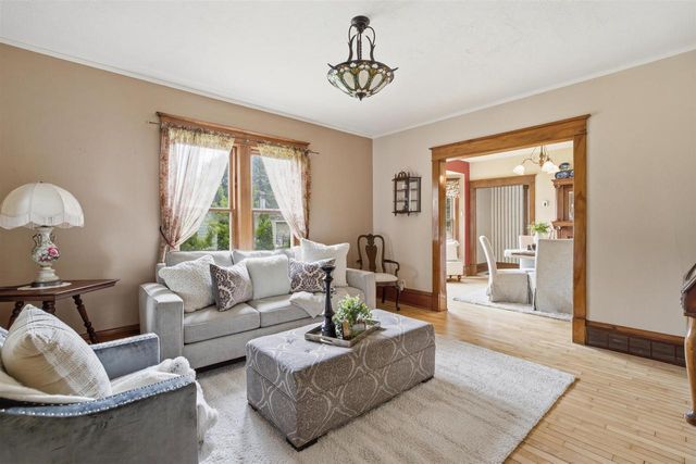 1519 S KERNAN AVENUE, Appleton, WI 54915