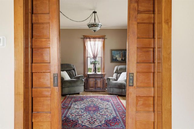 1519 S KERNAN AVENUE, Appleton, WI 54915