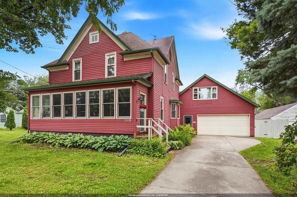 1519 S KERNAN AVENUE, Appleton, WI 54915