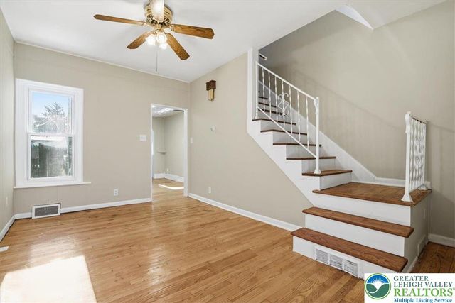 230 East Fairview Street, Allentown City, PA 18109