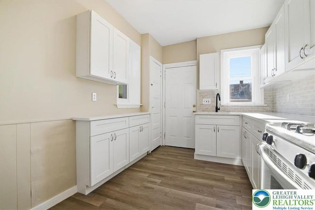 230 East Fairview Street, Allentown City, PA 18109