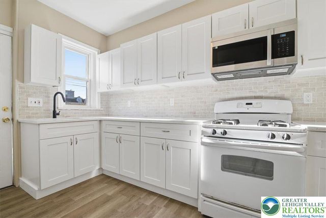 230 East Fairview Street, Allentown City, PA 18109