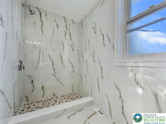 230 East Fairview Street, Allentown City, PA 18109