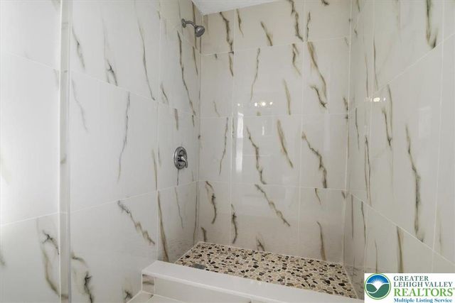 230 East Fairview Street, Allentown City, PA 18109