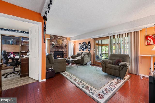 26 HALO AVE, Sewell, NJ 08080