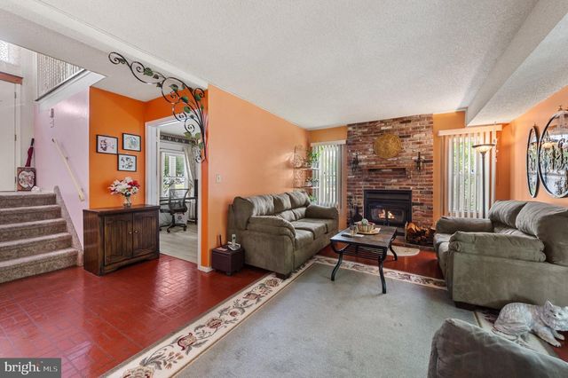 26 HALO AVE, Sewell, NJ 08080