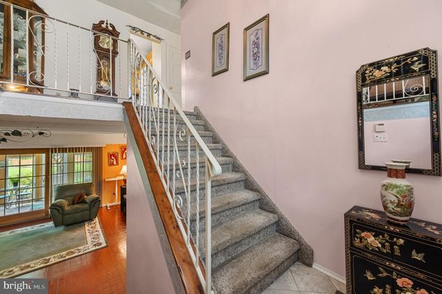 26 HALO AVE, Sewell, NJ 08080