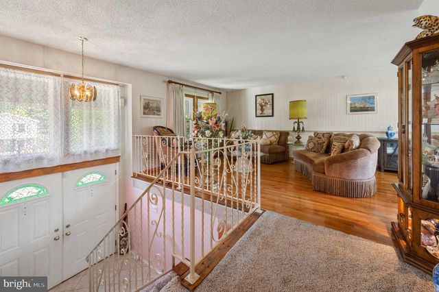 26 HALO AVE, Sewell, NJ 08080