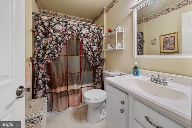 26 HALO AVE, Sewell, NJ 08080