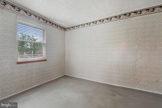 26 HALO AVE, Sewell, NJ 08080