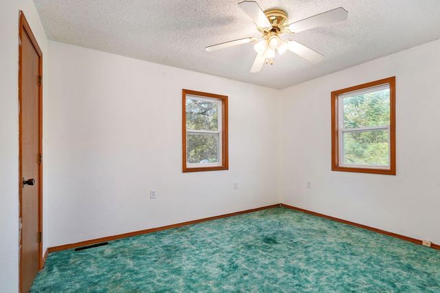 16033 Lawrence 2050, Miller, MO 65707