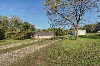 16033 Lawrence 2050, Miller, MO 65707