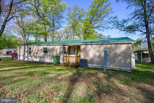 105 OAK LEAF DR, Windsor, PA 17366