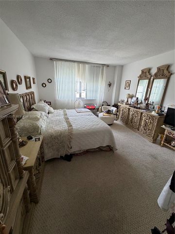 2780 NE 183rd St 1007, Aventura, FL 33160