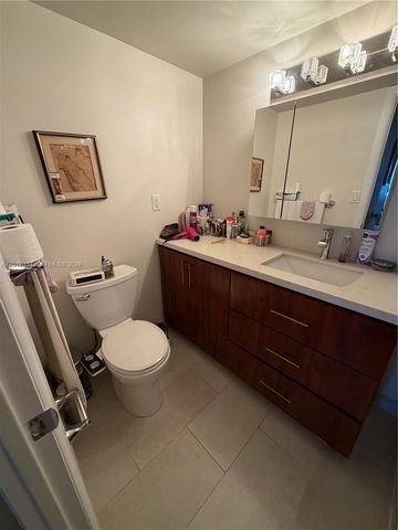 2780 NE 183rd St 1007, Aventura, FL 33160