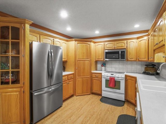 33604 E Corn Spur Road, Lone Jack, MO 64070