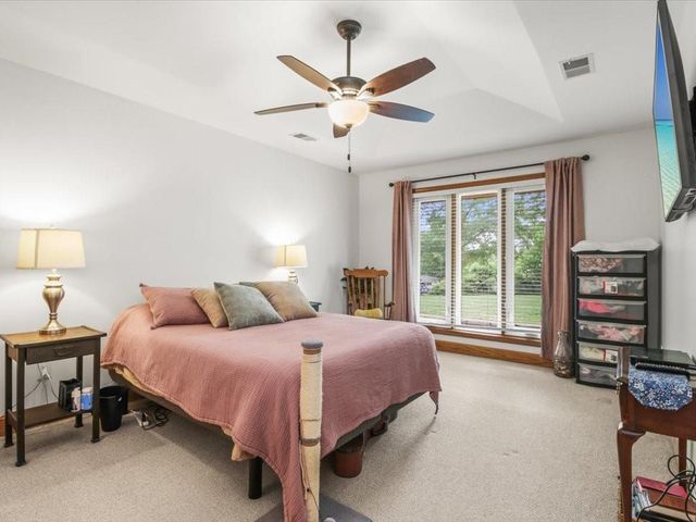 33604 E Corn Spur Road, Lone Jack, MO 64070