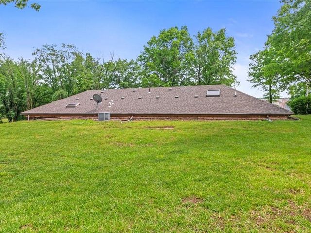 33604 E Corn Spur Road, Lone Jack, MO 64070