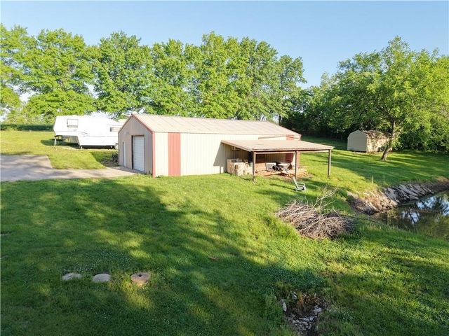 33604 E Corn Spur Road, Lone Jack, MO 64070