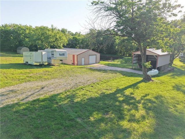 33604 E Corn Spur Road, Lone Jack, MO 64070