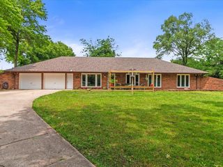 33604 E Corn Spur Road, Lone Jack, MO 64070