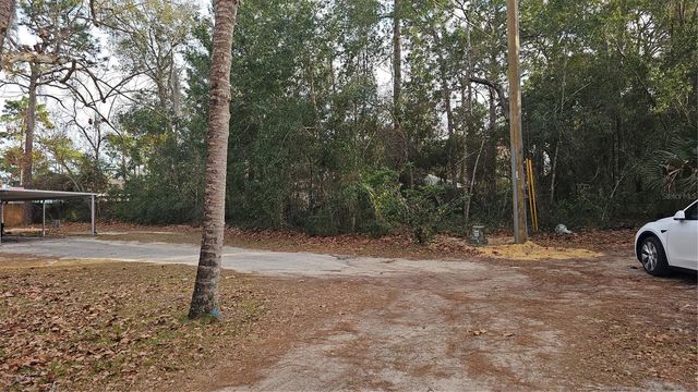 W SEVENTH AVENUE, Umatilla, FL 32784