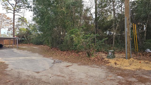 W SEVENTH AVENUE, Umatilla, FL 32784