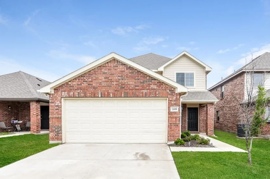 1600 Mark Lane, Ennis, TX 75119