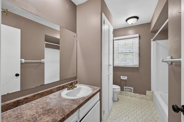 6709 Colorado Avenue N, Brooklyn Park, MN 55429