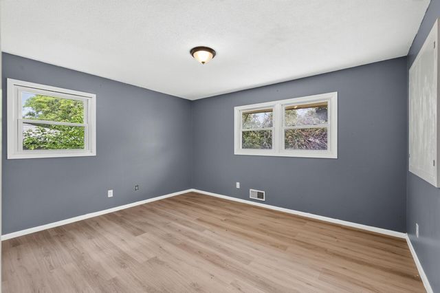 6709 Colorado Avenue N, Brooklyn Park, MN 55429