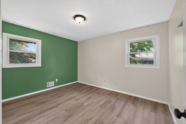 6709 Colorado Avenue N, Brooklyn Park, MN 55429